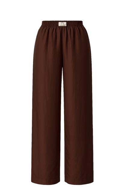 PANTALON BLOOM fluide à taille élastiquée en soie marron pour un style moderne et élégant.